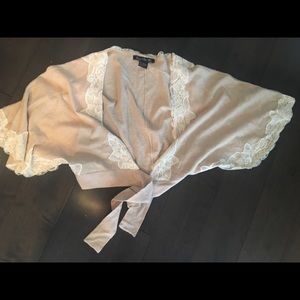 Beautiful and cashmere tie front shrug